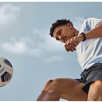 Fitbit Inspire 3 - Rastreador de salud y fitness con control del estrés, intensidad de entrenamiento, seguimiento del sueño, frecuencia cardíaca 24/7 y más, Midnight Zen/Negro (bandas S y L incluidas)  Deportes y Actividades al Aire Libre - Image 5